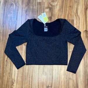 All In Motion women large Top Black Long Sleeve athletic Athleisure seamless nwt